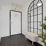 Urban White Oasis In Centre * Братислава