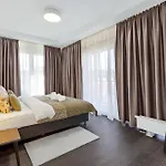 Апартаменты Urban White Oasis In Centre *
