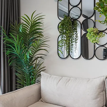 Urban White Oasis In Centre ברטיסלאבה