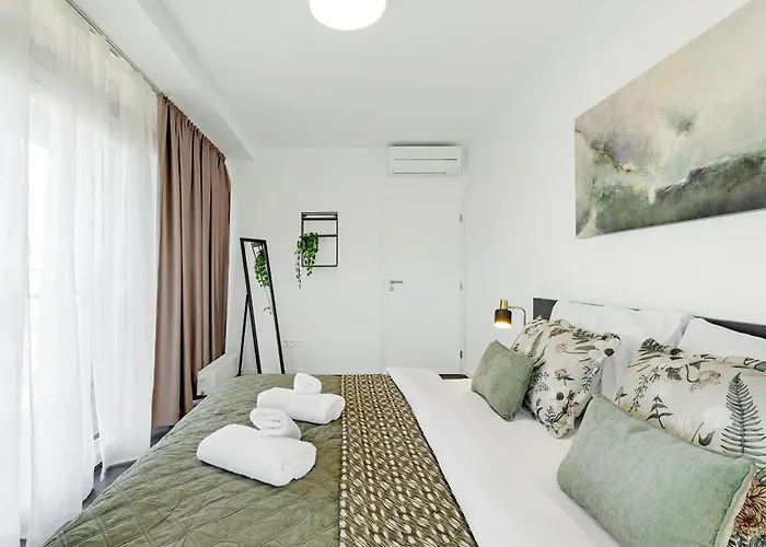 Urban White Oasis In Centre شقة