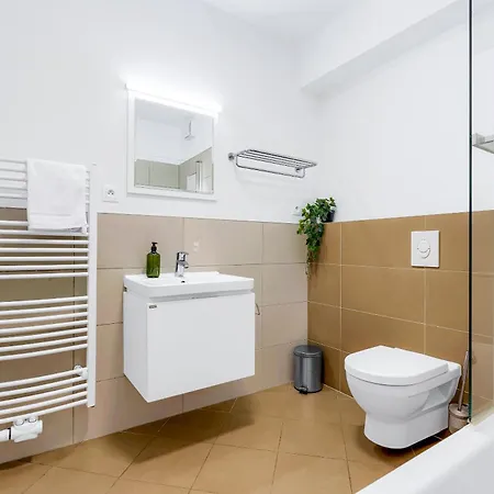Lejlighed Urban White Oasis In Centre *
