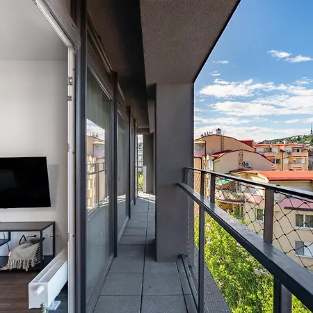 Urban White Oasis In Centre Apartamento