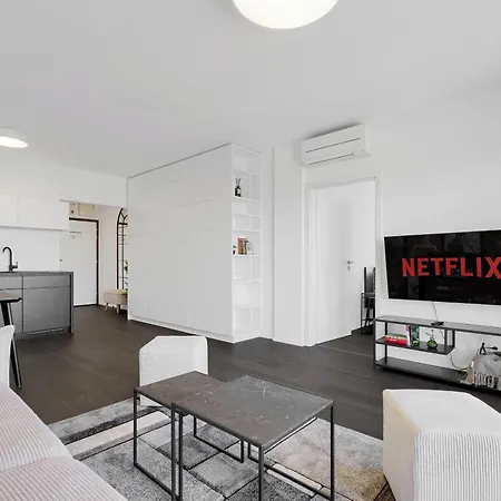Urban White Oasis In Centre Appartement Bratislava